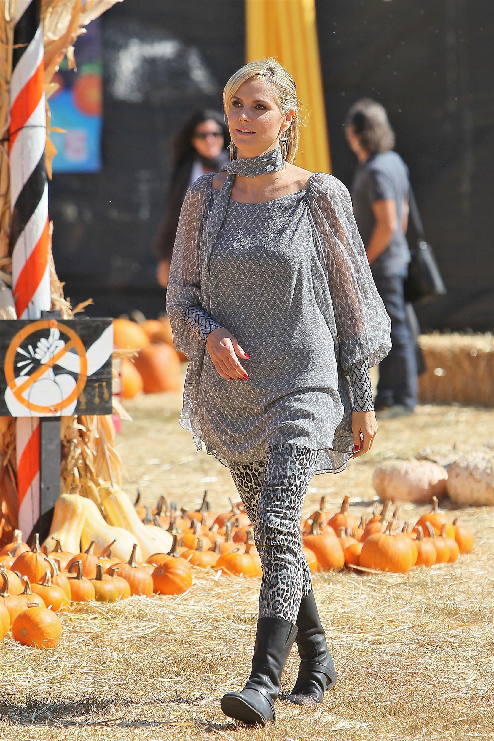 Heidi Klum at Mr Bones Pumpkin Patch in West Hollywood | Picture 100748